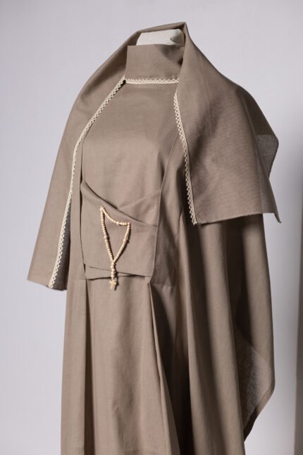 Kreminė išlydejimo suknelė