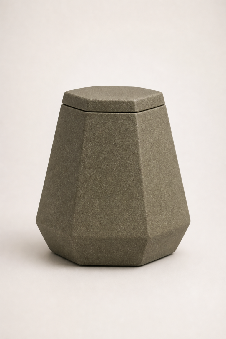 Facet Olive